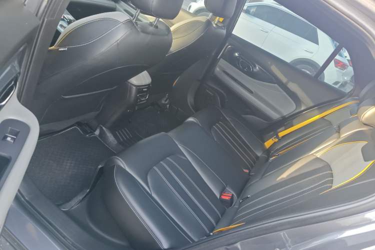 Used GAC Trumpchi EMPOW 2021 270T DCT J16 Version Interior 4