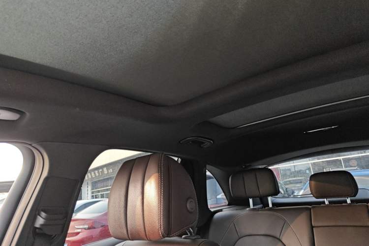 Used Mercedes-Benz GLC 2017 GLC 260 4MATIC Luxury Model
