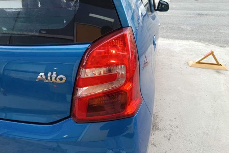 Used Suzuki Alto 2013 1.0L Automatic Luxury Model
