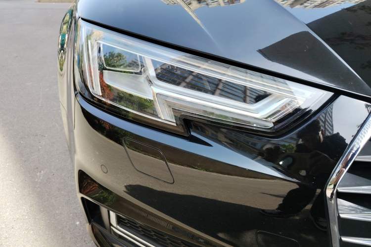 Used Audi A4L 2018 30th Anniversary Edition 40 TFSI Trendy Model Right Front Headlight