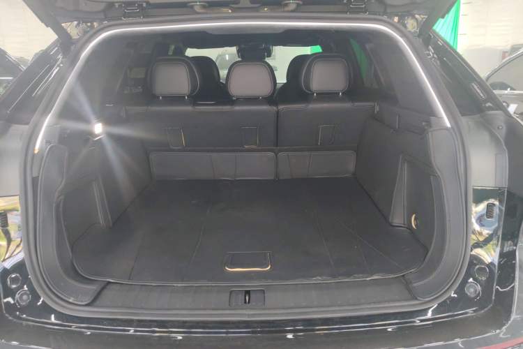 Used Chery Tiggo 9 2025 2.0T Dual-Clutch Two-Wheel Drive Luxury Edition 5 Seats Trunk