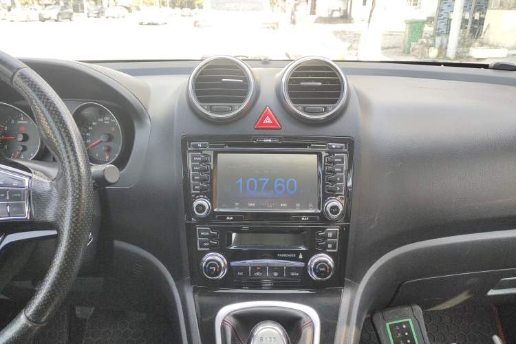 Used Haval H6 2015 Upgraded Model 1.5T Manual Two-Wheel Drive Elite Version