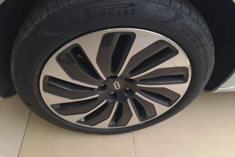 Used Hima AITO M5 2022 Extended-Range Four-Wheel Drive Performance Version
