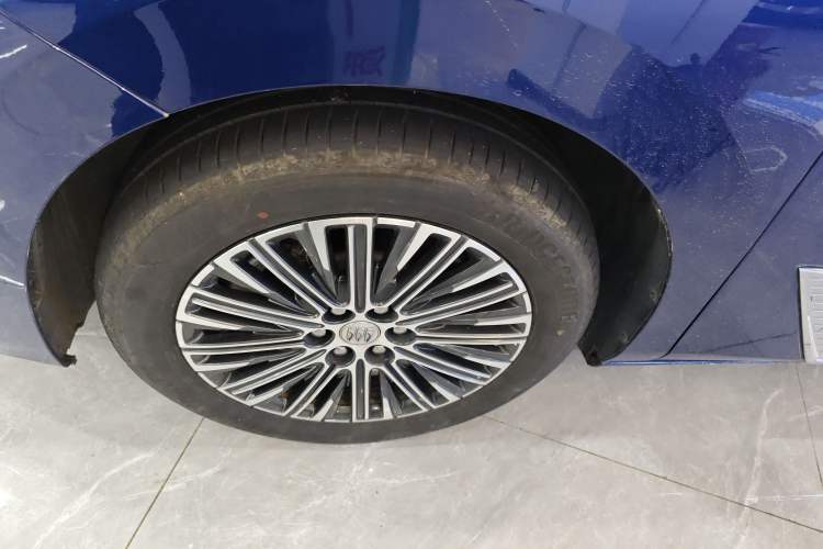 Used Buick GL8 New Energy 2024 Lu Zun Luxury Edition 6-Seater
