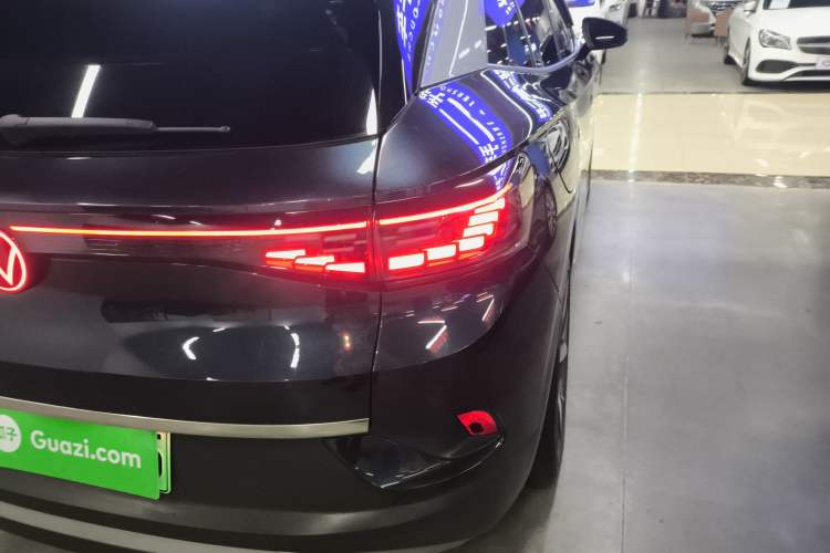 Used Volkswagen ID.4 CROZZ 2021 Long-Range Lite PRO Two-Wheel Drive Version Right Rear Taillight