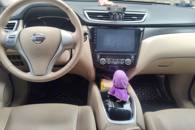 Used Nissan X-Trail 2014 2.0L CVT Comfort Edition 2WD Center Console