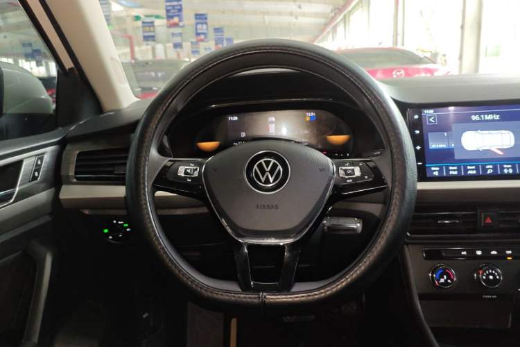 Used Volkswagen Lavida 2022 1.5L Automatic Comfort Edition