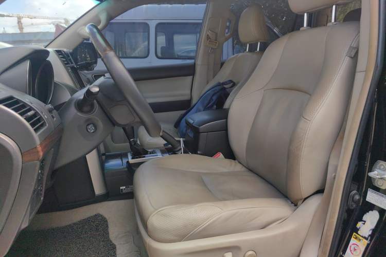 Used Toyota Prado 2010 4.0L Automatic VX
