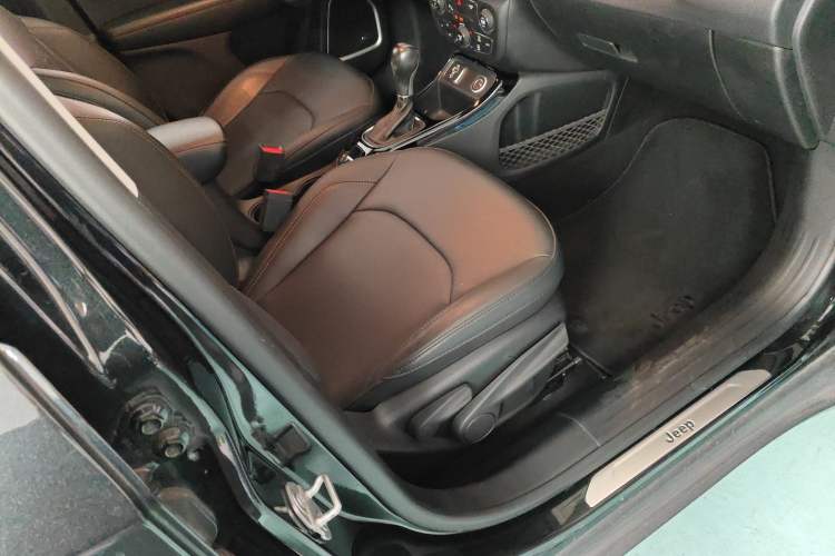 Used Jeep Compass 2017 200T Automatic Prestige Edition
