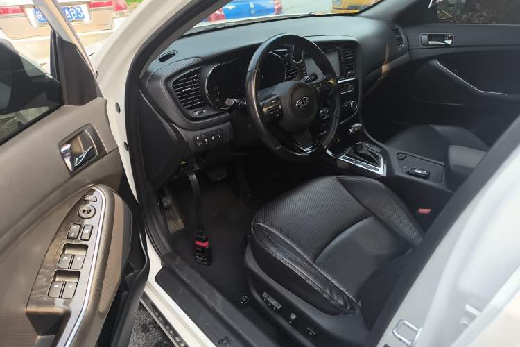 Used Kia K5 2015 2.0L Automatic LUX Driver Seat