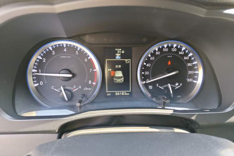 Used Toyota Highlander 2015 2.0T Four-Wheel Drive Ultimate Edition 7-Seater