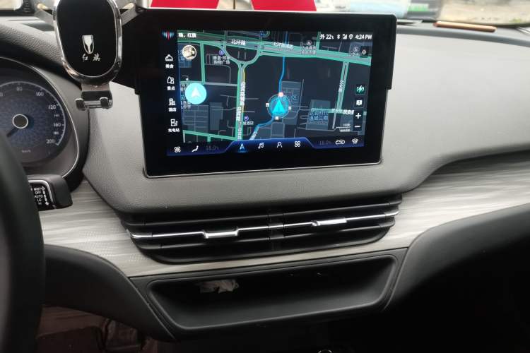 Used Hongqi E-QM5 2023 620km PLUS Audio And AC Panel