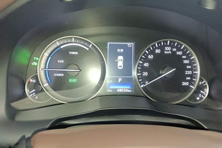 Used Lexus ES 2015 300h Comfort Edition
