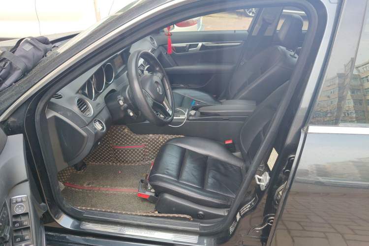 Used Mercedes-Benz C-Class 2013 C 260 CGI Fashion Model Left Front Seat