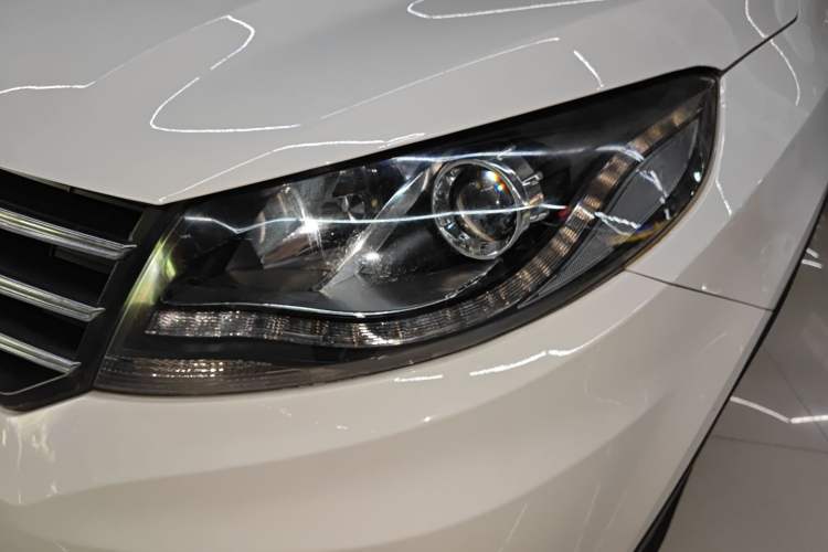 Used Dongfeng Fengon 580 2016 1.8L Manual Comfort Model Left Front Headlight