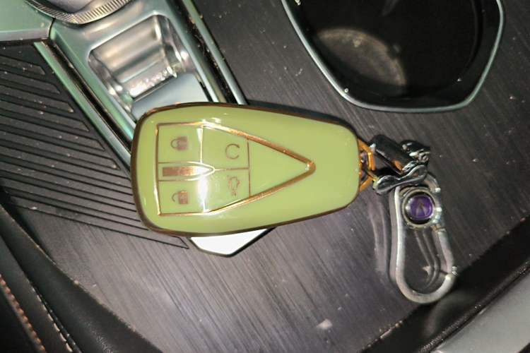 Used CHANGAN UNI-K iDD 2022 Blue Whale iDD 130km 1.5T Excellence Model