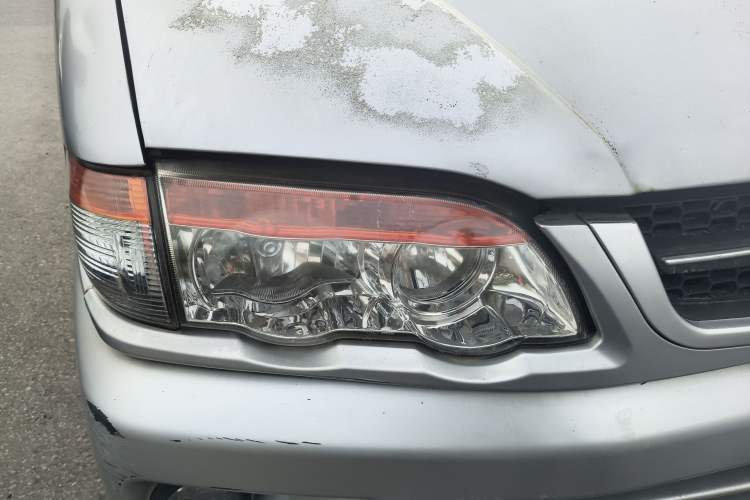 Used FORTHING Lingzhi 2013 V3 1.5L 7-Seater Standard Model II
