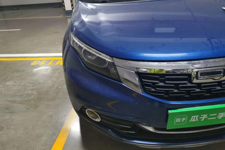 Used Qoros 5 2017 1.6T Automatic Prestige Model Right Front Headlight