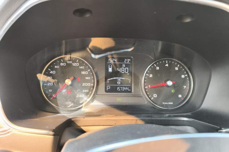 Used Roewe RX5 2018 20T Two-Wheel Drive Automatic Internet Smart Edition
