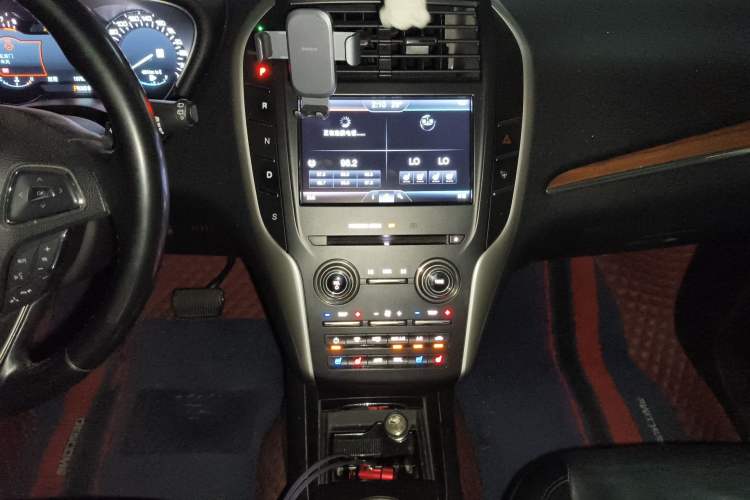 Used Lincoln MKC 2016 2.0T Four-Wheel Drive Luxury Edition
