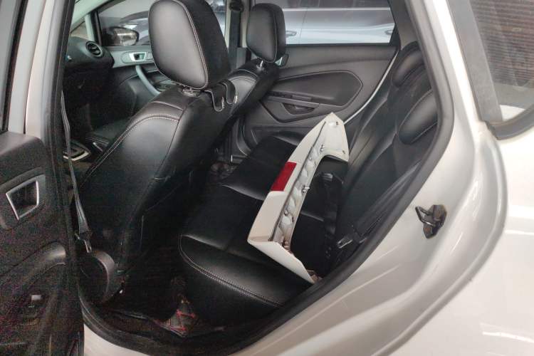 Used Ford Fiesta 2013 Hatchback 1.5L Automatic Fashion Edition