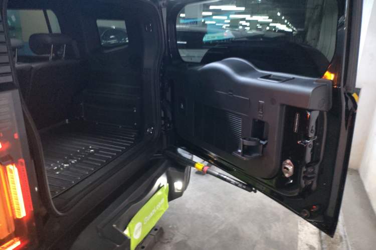 Used JETOUR Shanhai Traveler C-DM 2024 C-DM 208KM Mountain & Wilderness Edition
