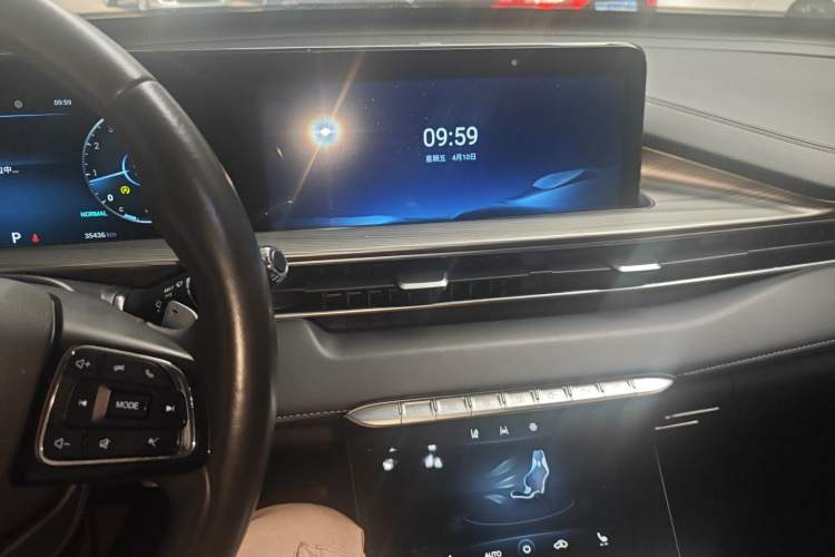 Used Chery Tiggo 8 PLUS 2022 Kunpeng Edition 390TGDI DCT Luxury Version Audio And AC Panel