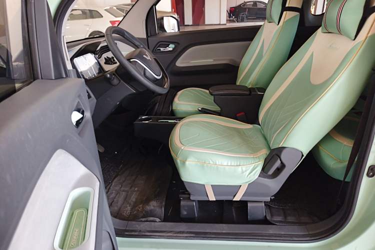 Used Wuling Hongguang MINIEV 2021 Macaron Premium Model – Lithium Iron Phosphate
