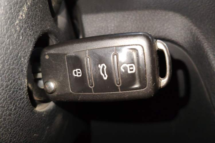 Used Volkswagen Santana 2019 1.5L Manual Fashion Edition China VI Standard Vehicle Key