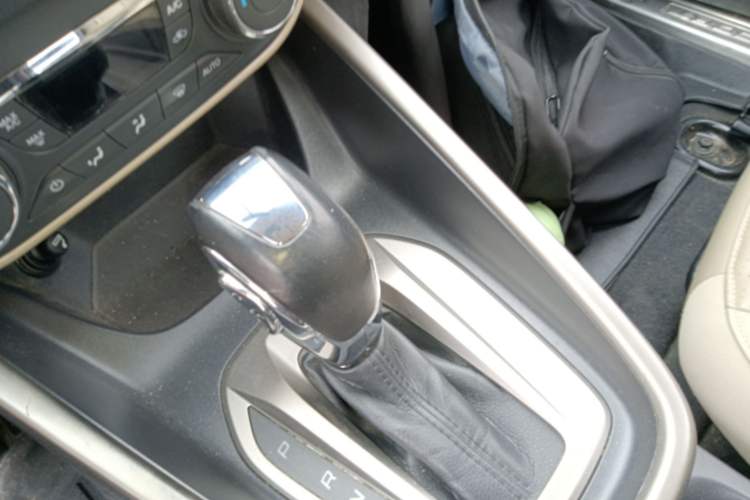 Used Ford Escort 2015 1.5L Automatic Fashion Model
