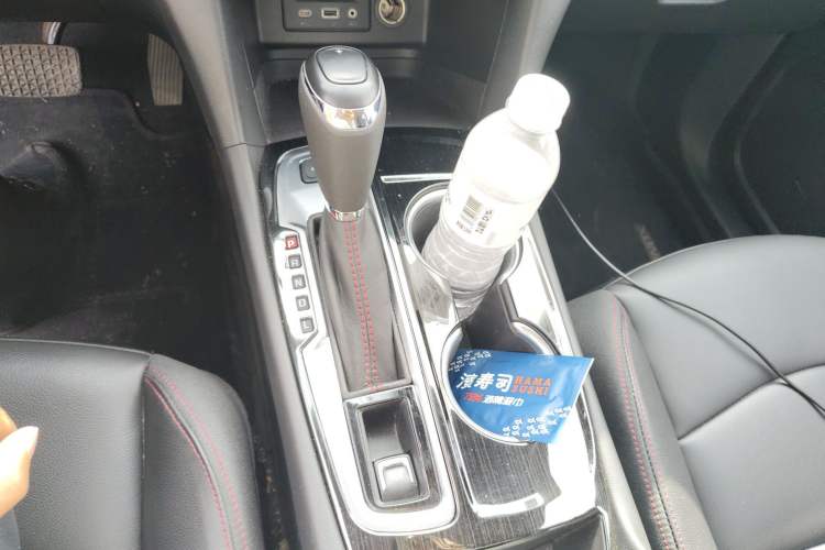 Used Chevrolet Equinox 2019 Redline 550T Automatic All-Wheel-Drive RS Model China VI Standard Gear Lever