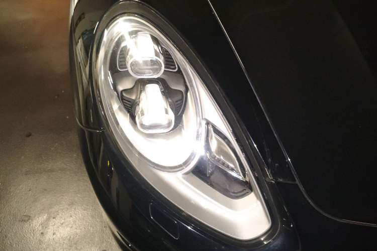 Used Porsche Panamera 2014 Panamera 3.0T Right Front Headlight