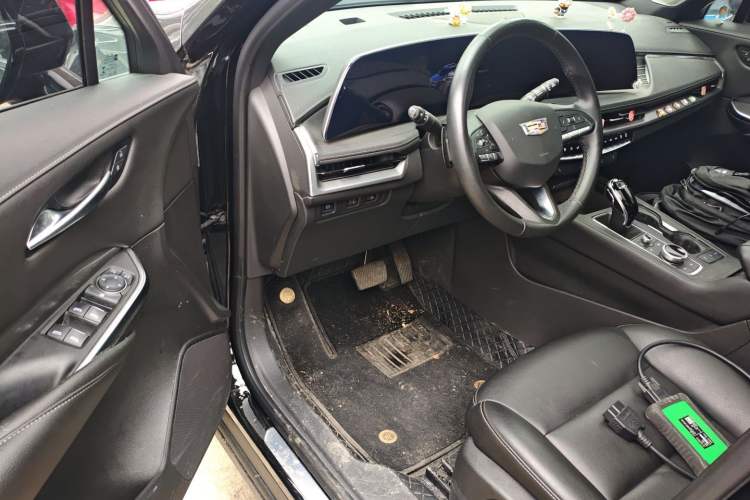 Used Cadillac XT4 2024 28T Two-Wheel-Drive Luxury Version Driver Seat