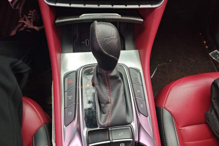 Used MG HS 2018 30T Automatic All-Wheel Drive Trophy Hormone-Infused Version China V Standard