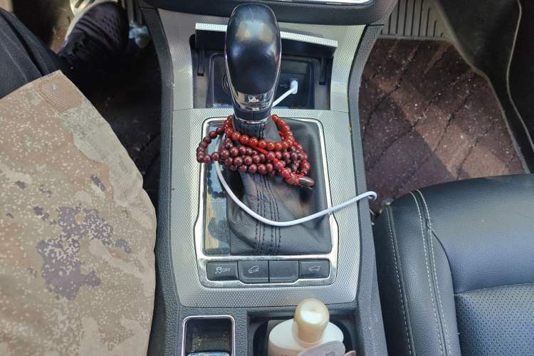 Used Roewe RX5 2018 20T Two-Wheel Drive Automatic Internet Smart Luxury Edition
