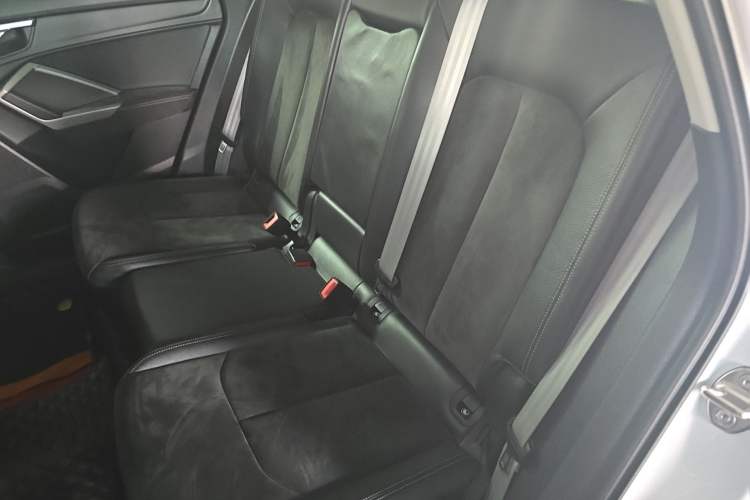 Used Audi Q3 2021 35 TFSI Fashion Dynamic Model