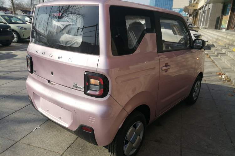 Used Geely Galaxy Panda 2024 Panda Mini 200km Endurance Bear