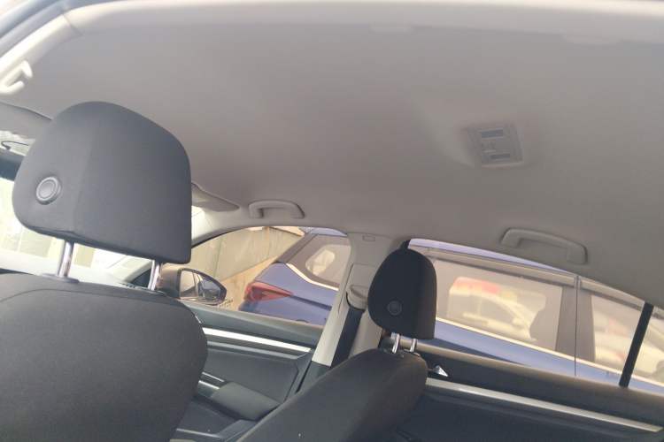 Used Volkswagen Bora 2021 1.5L Automatic Fashionable Smart Connectivity Version Headliner