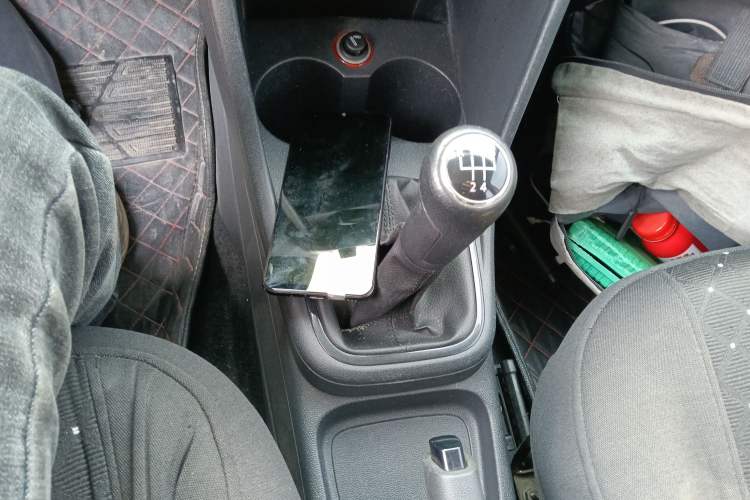 Used Volkswagen Polo 2013 1.4L Manual Fashion Edition