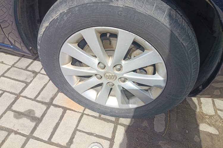 Used Buick GL8 2014 2.4L Classic Edition