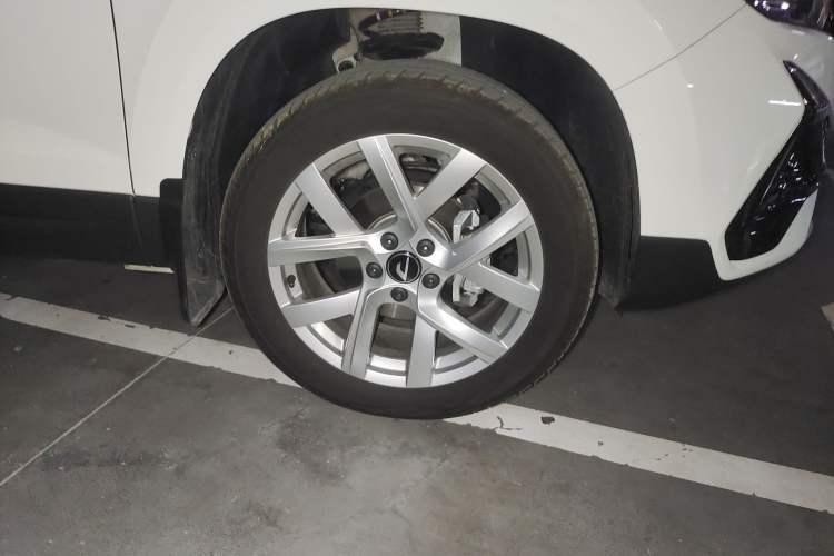 Used Jetta VS5 2024 280TSI Automatic Enjoyment Edition Right Front Wheel Hub