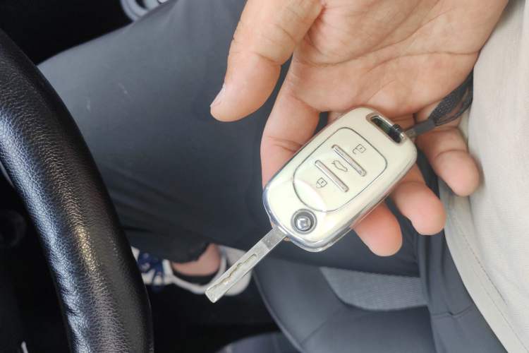 Used Wuling Hongguang MINIEV 2022 Zizai Version Lithium Iron Phosphate Vehicle Key