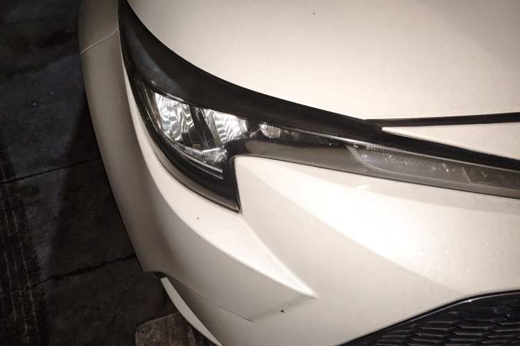 Used Toyota Levin 2019 185T CVT Luxury Edition China VI Standard Right Front Headlight