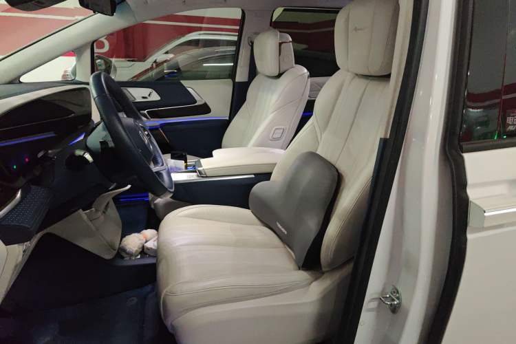 Used Buick Century 2023 2.0T Six-Seater Yinshi Edition