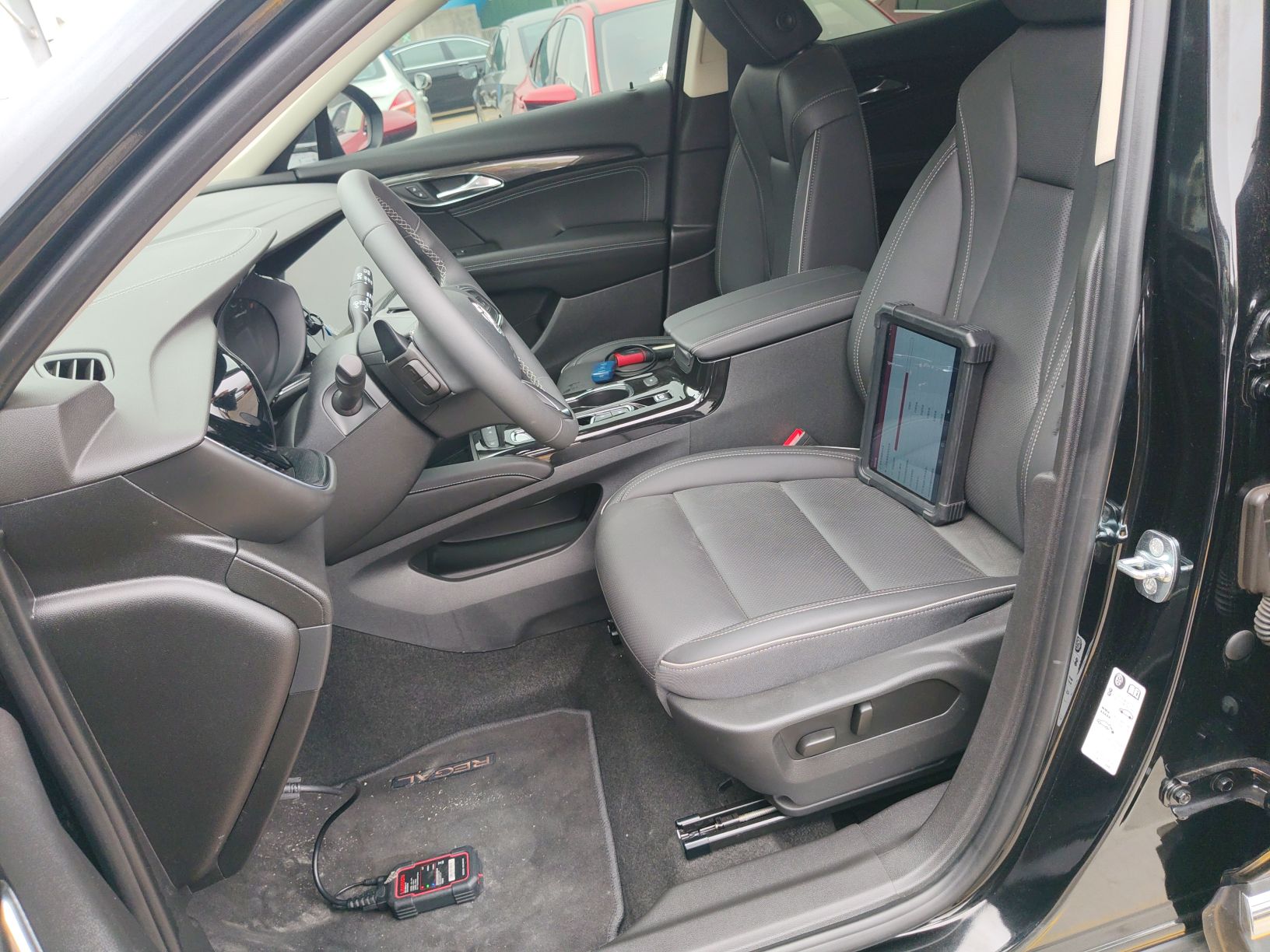 Переднее сиденье в автомобиле