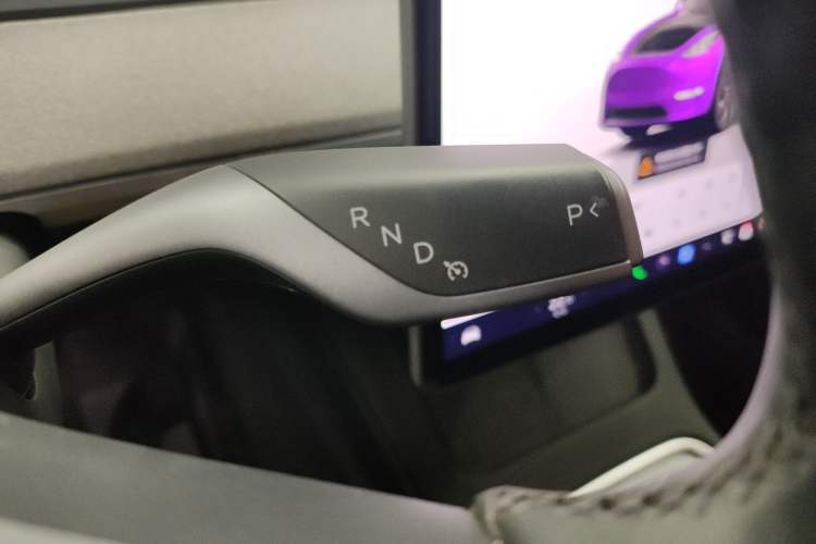 Used Tesla Model Y 2024 Rear-Wheel-Drive Version