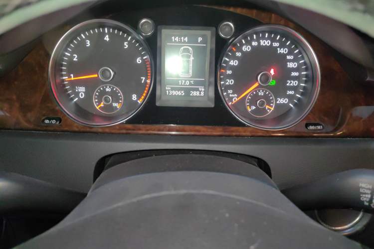 Used Volkswagen Magotan 2012 Travel Edition 2.0 TSI Comfort Version