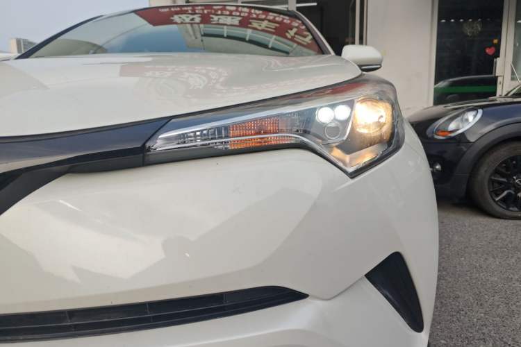 Used Toyota IZOA 2021 2.0L Yichi SPORT