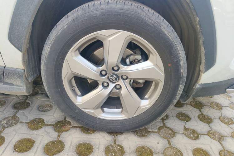 Used Toyota RAV4 2021 2.0L CVT Two-Wheel Drive Fashion PLUS Edition
