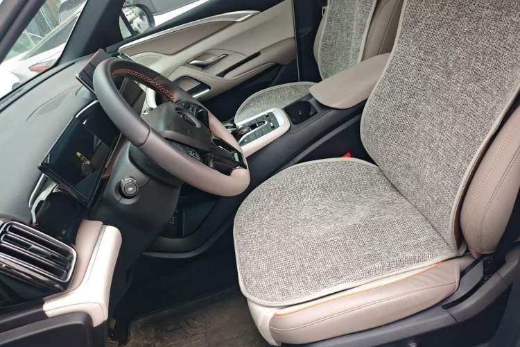 Used BYD Song Pro New Energy 2024 HONOR Edition DM-i 71KM Beyond Model Left Front Seat